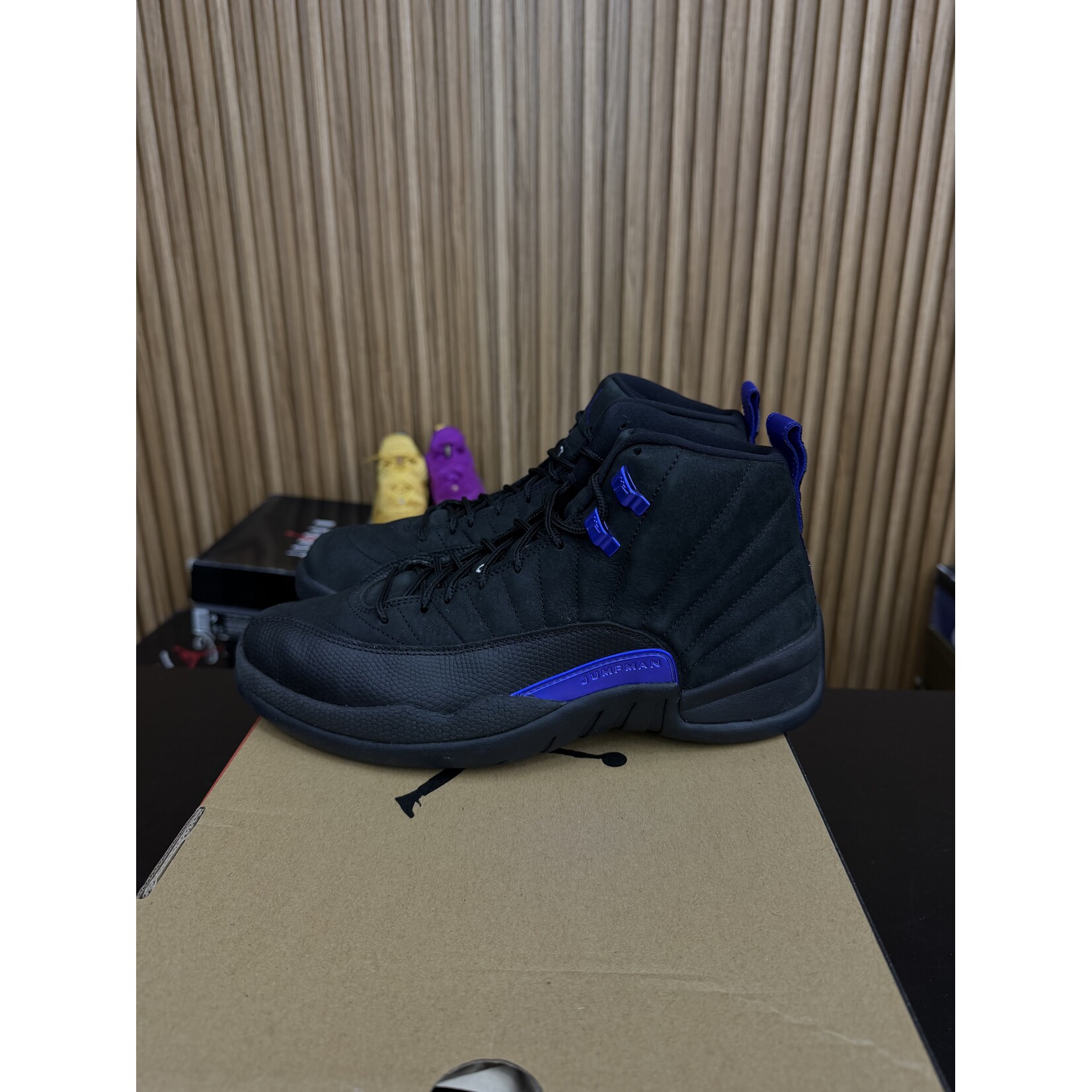 Jordan Jordan 12 Retro Black Dark Concord Size 9, PREOWNED