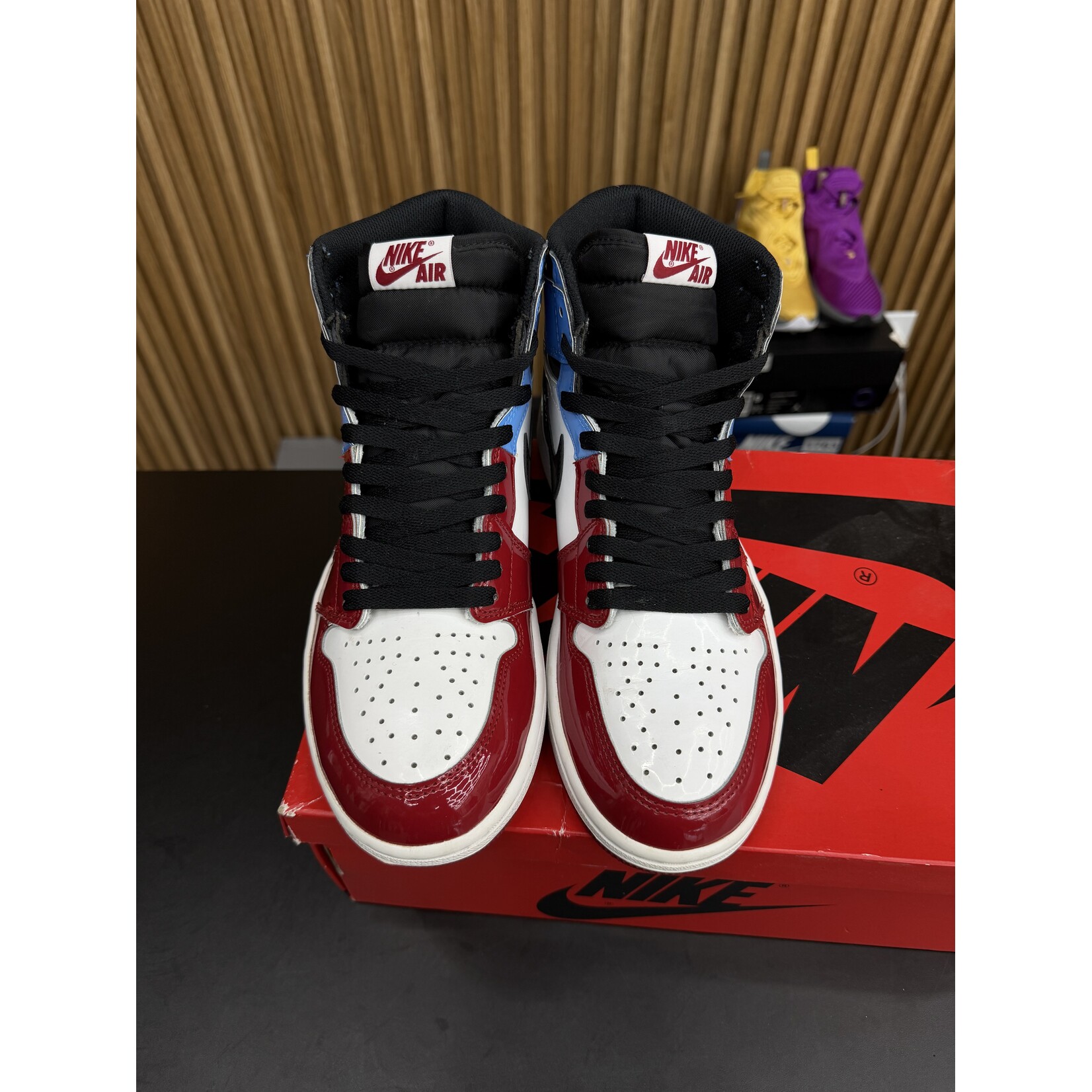 Jordan Jordan 1 Retro High Fearless UNC Chicago Size 9.5, PREOWNED