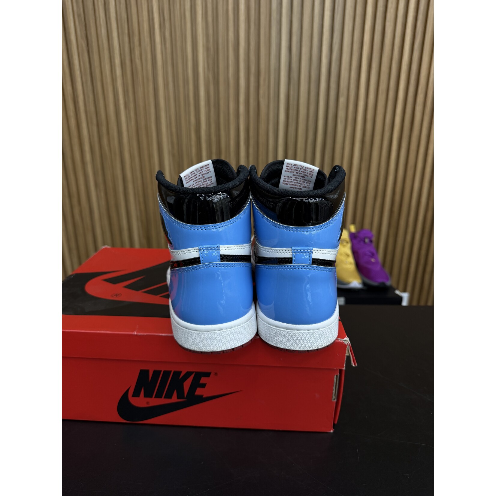 Jordan Jordan 1 Retro High Fearless UNC Chicago Size 9.5, PREOWNED