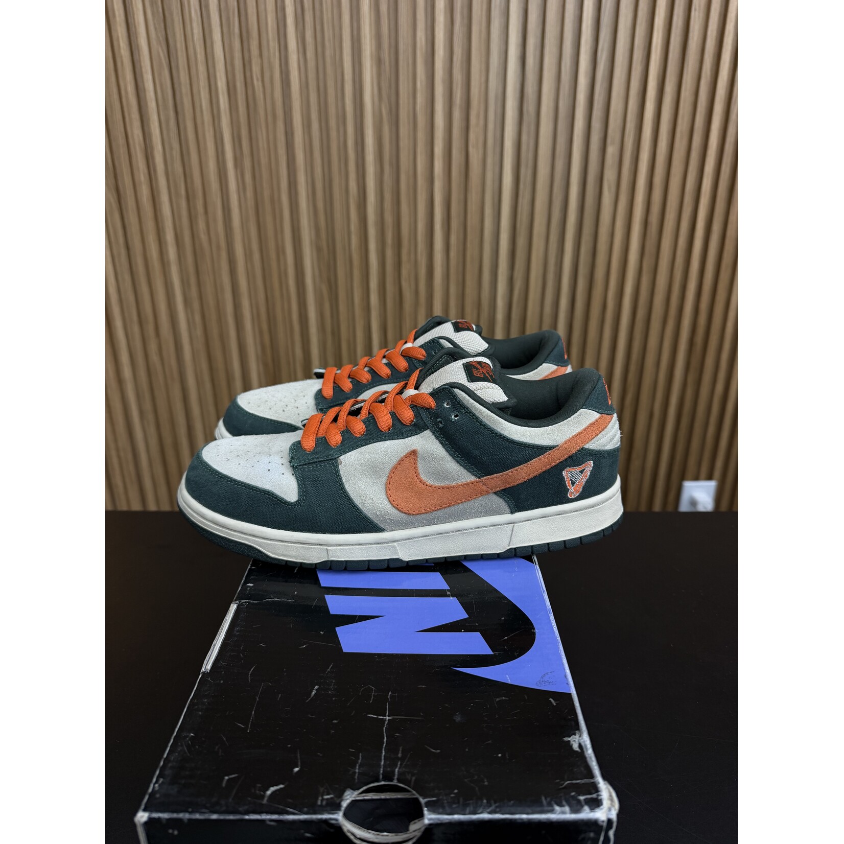 Nike Nike SB Dunk Low Eire Size 10, PREOWNED
