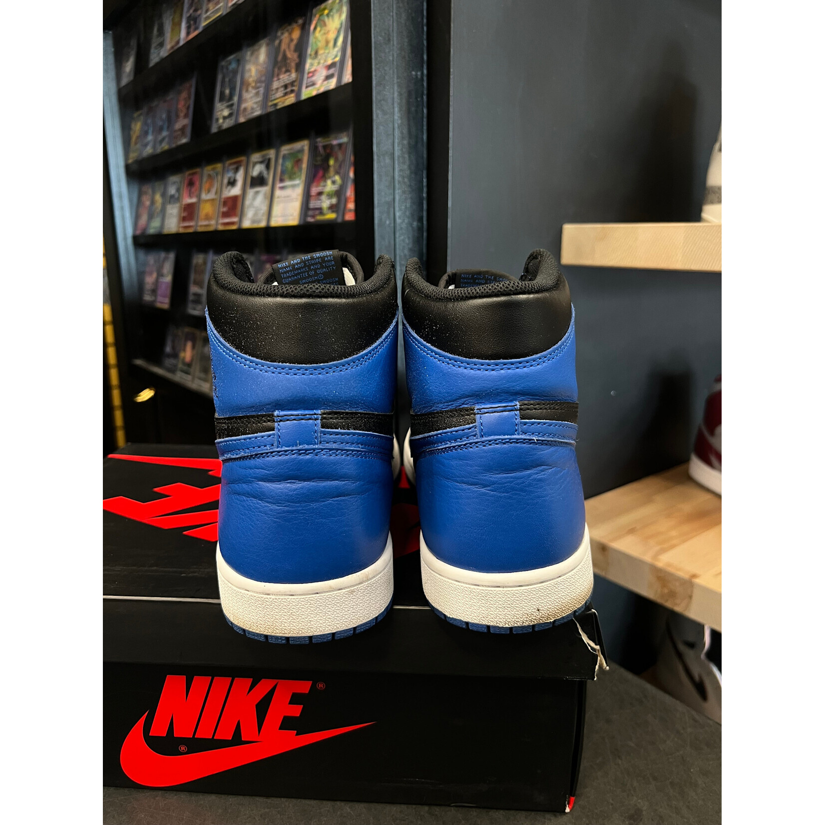 Jordan Jordan 1 Retro Royal (2017) Size 11, PREOWNED