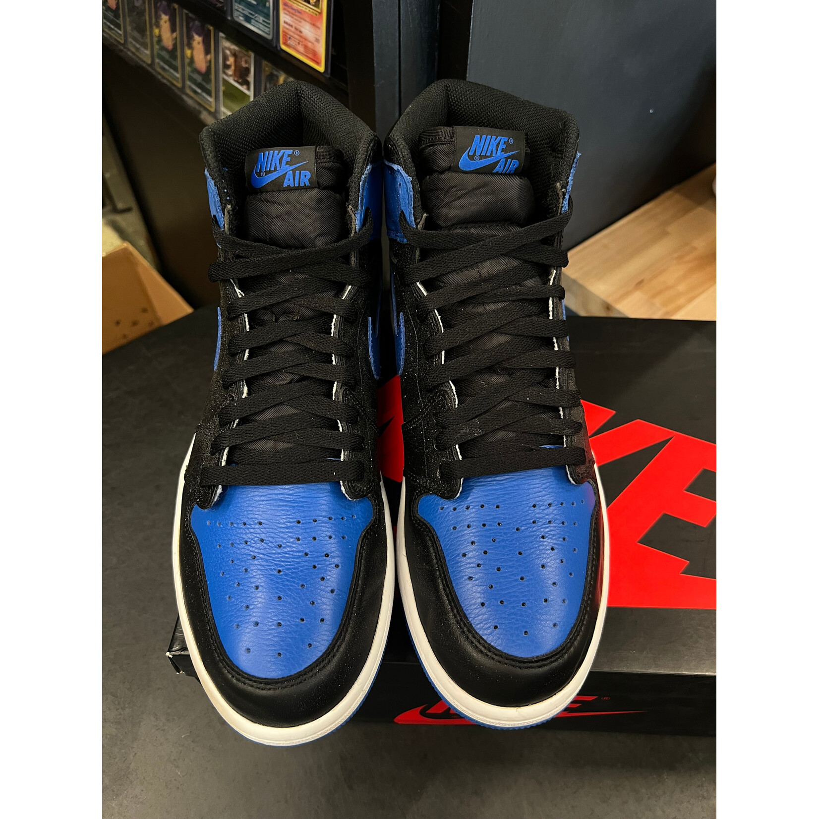 Jordan Jordan 1 Retro Royal (2017) Size 11, PREOWNED