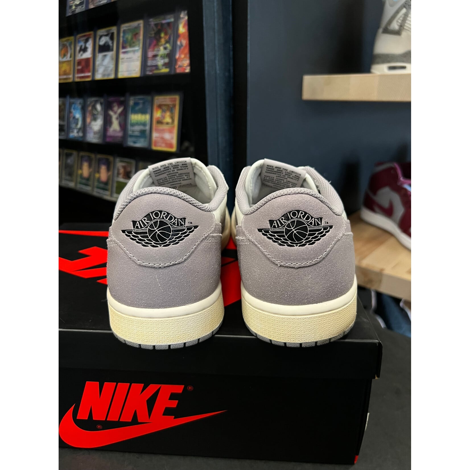Jordan Jordan 1 Retro Low OG Atmosphere Grey Size 11.5, PREOWNED