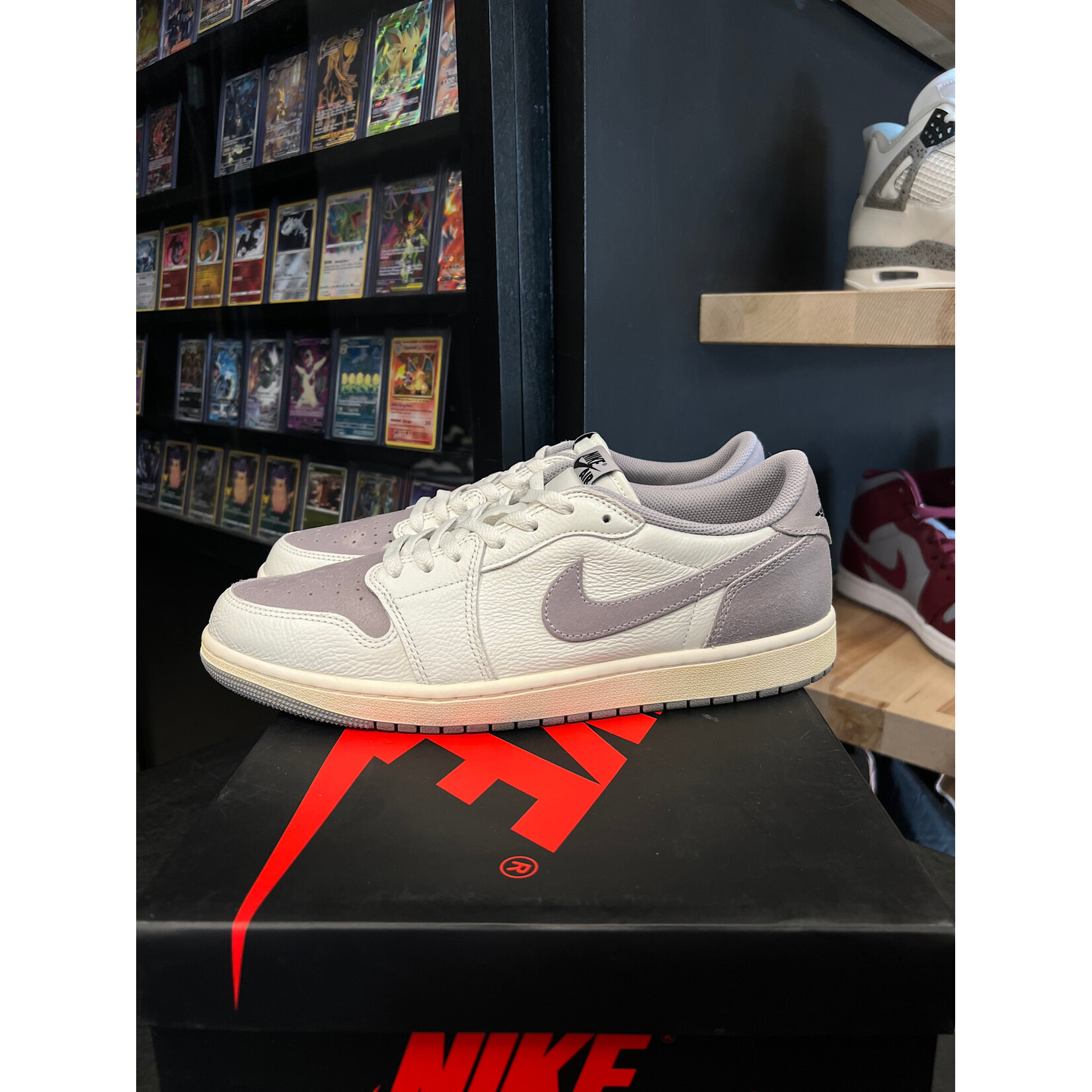 Jordan Jordan 1 Retro Low OG Atmosphere Grey Size 11.5, PREOWNED