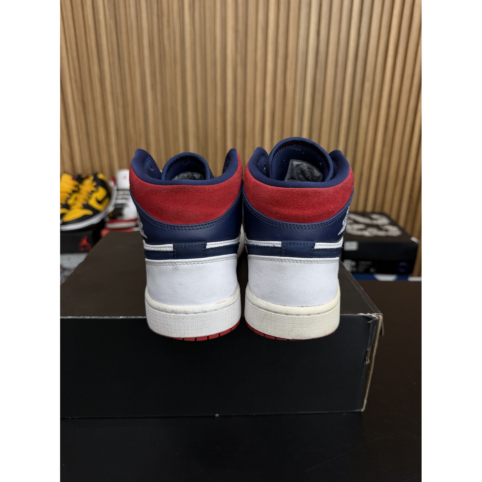 Jordan Jordan 1 Mid SE USA Size 9.5, PREOWNED