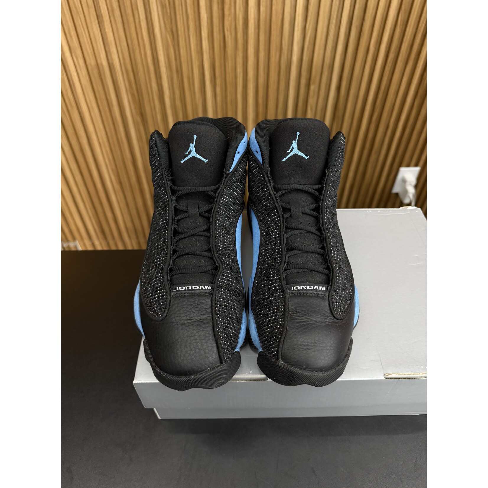 Jordan Jordan 13 Retro Black University Blue Size 9, PREOWNED
