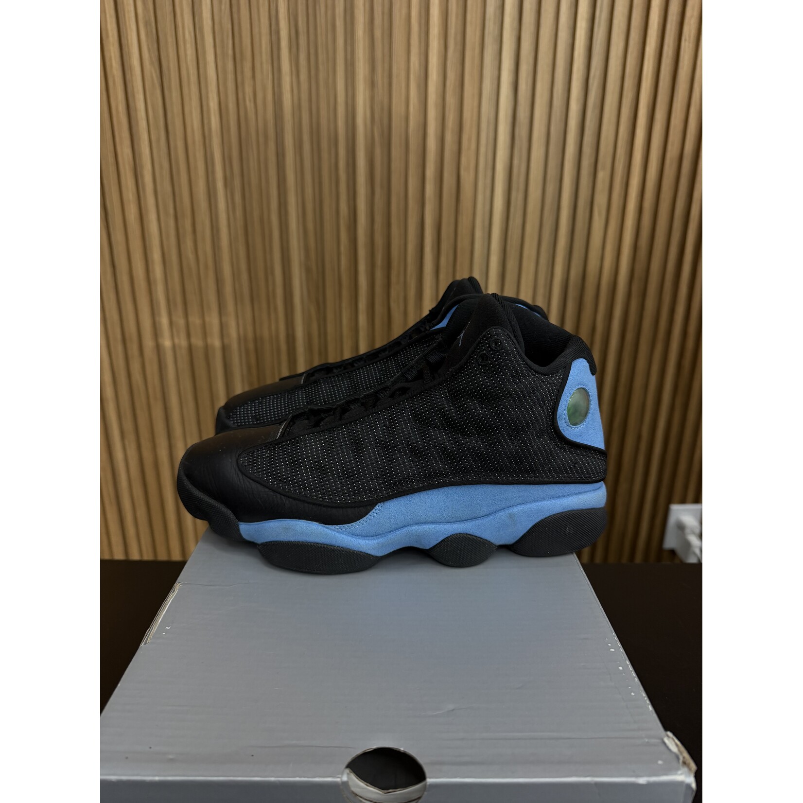 Jordan Jordan 13 Retro Black University Blue Size 9, PREOWNED