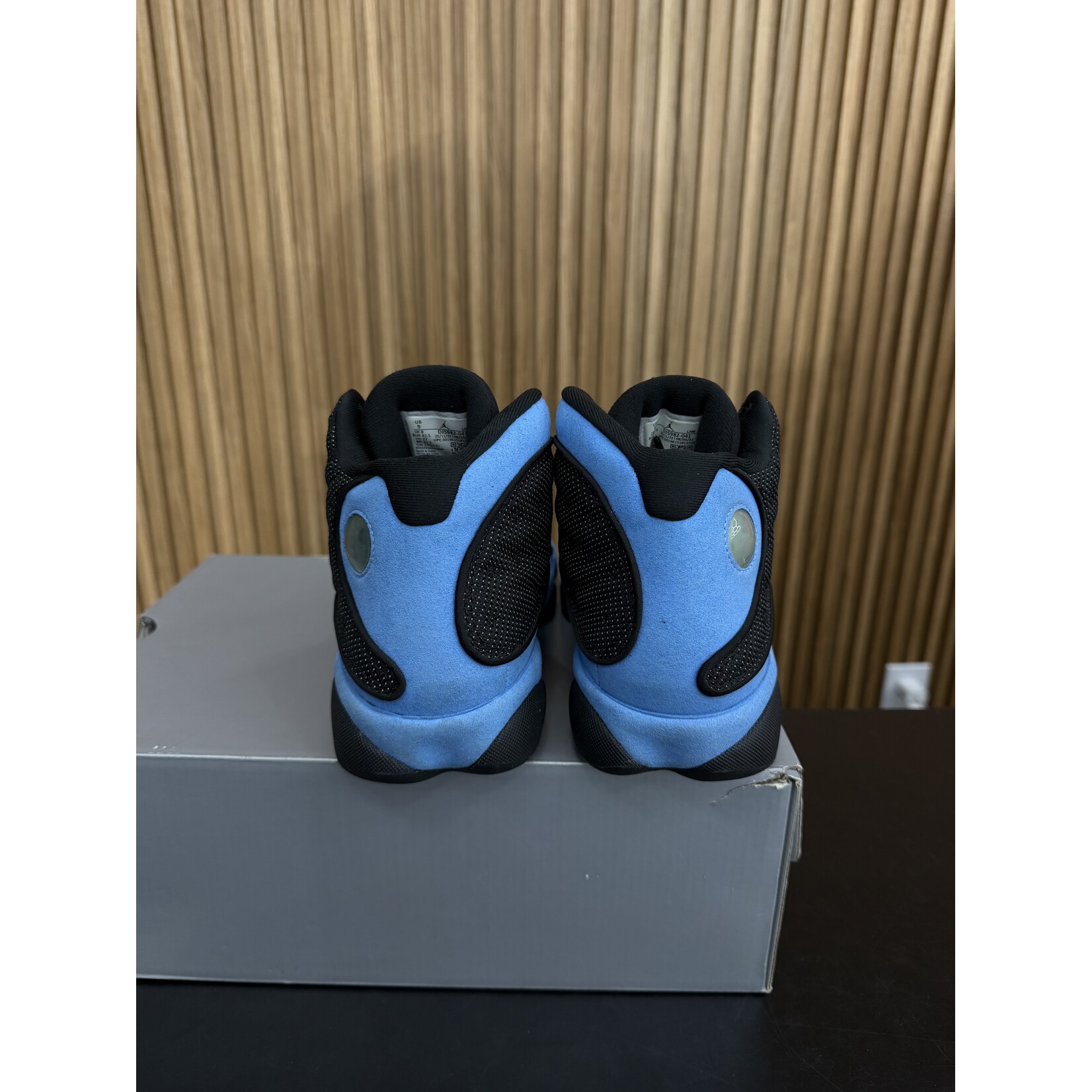 Jordan Jordan 13 Retro Black University Blue Size 9, PREOWNED