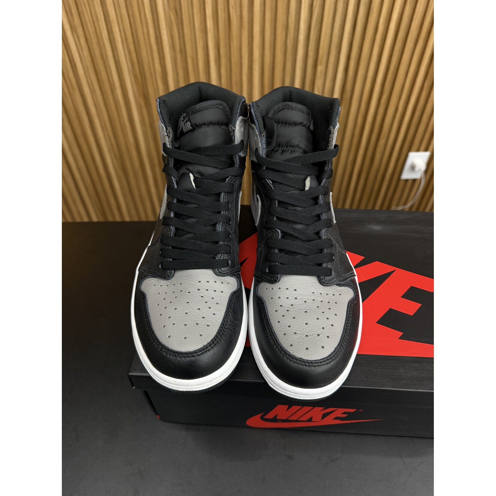 Jordan Jordan 1 Retro High Shadow (2018) Size 8.5, PREOWNED