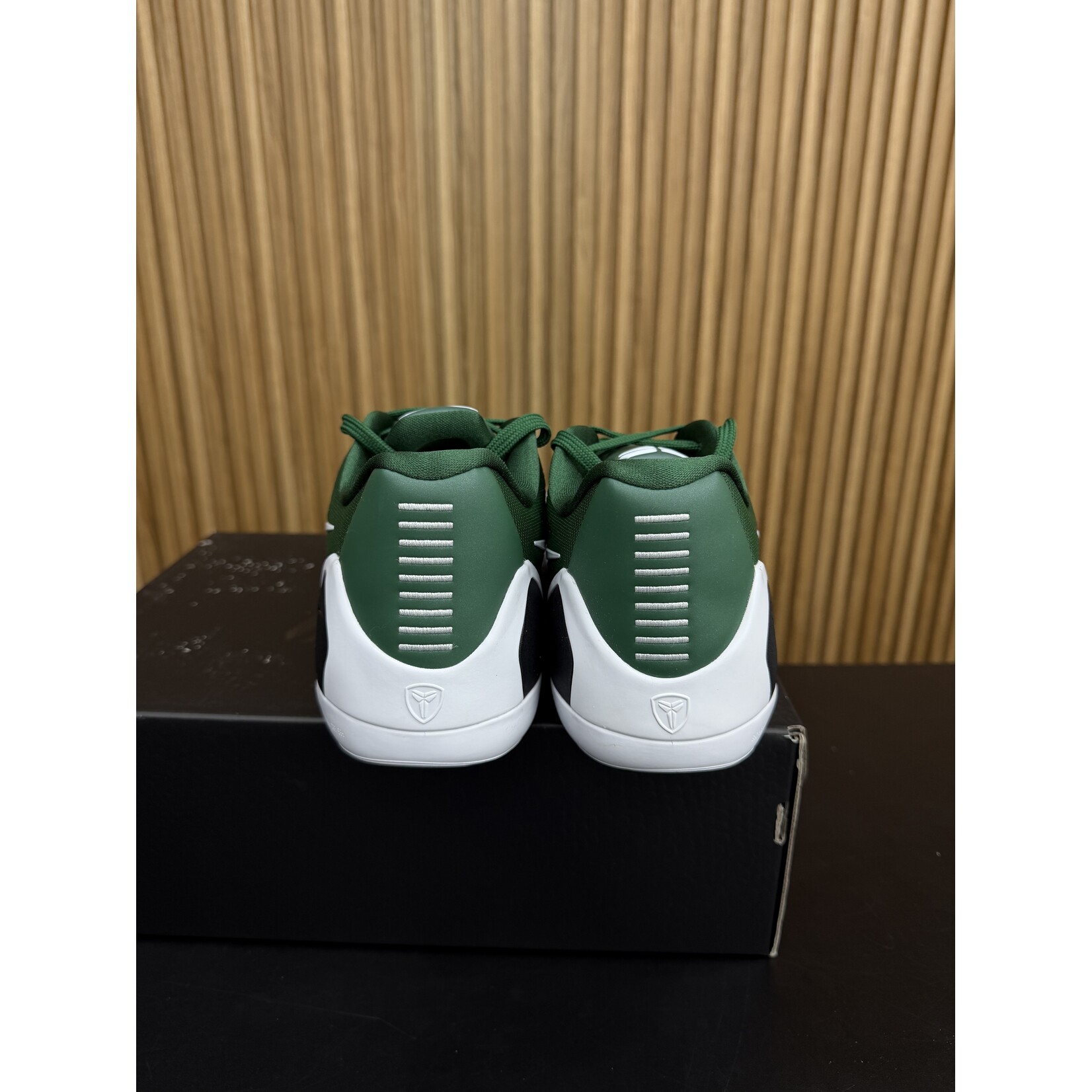 Nike Nike Kobe 9 Elite Low EM Protro TB Pro Green White Size 11.5, DS BRAND NEW