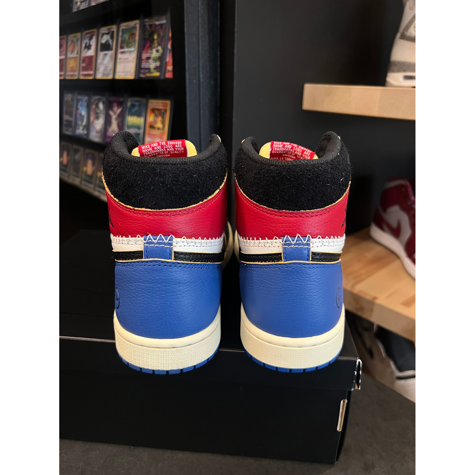 Jordan Jordan 1 Retro High OG SP Fragment x Union LA Varsity Red Sport Royal Size 8, PREOWNED