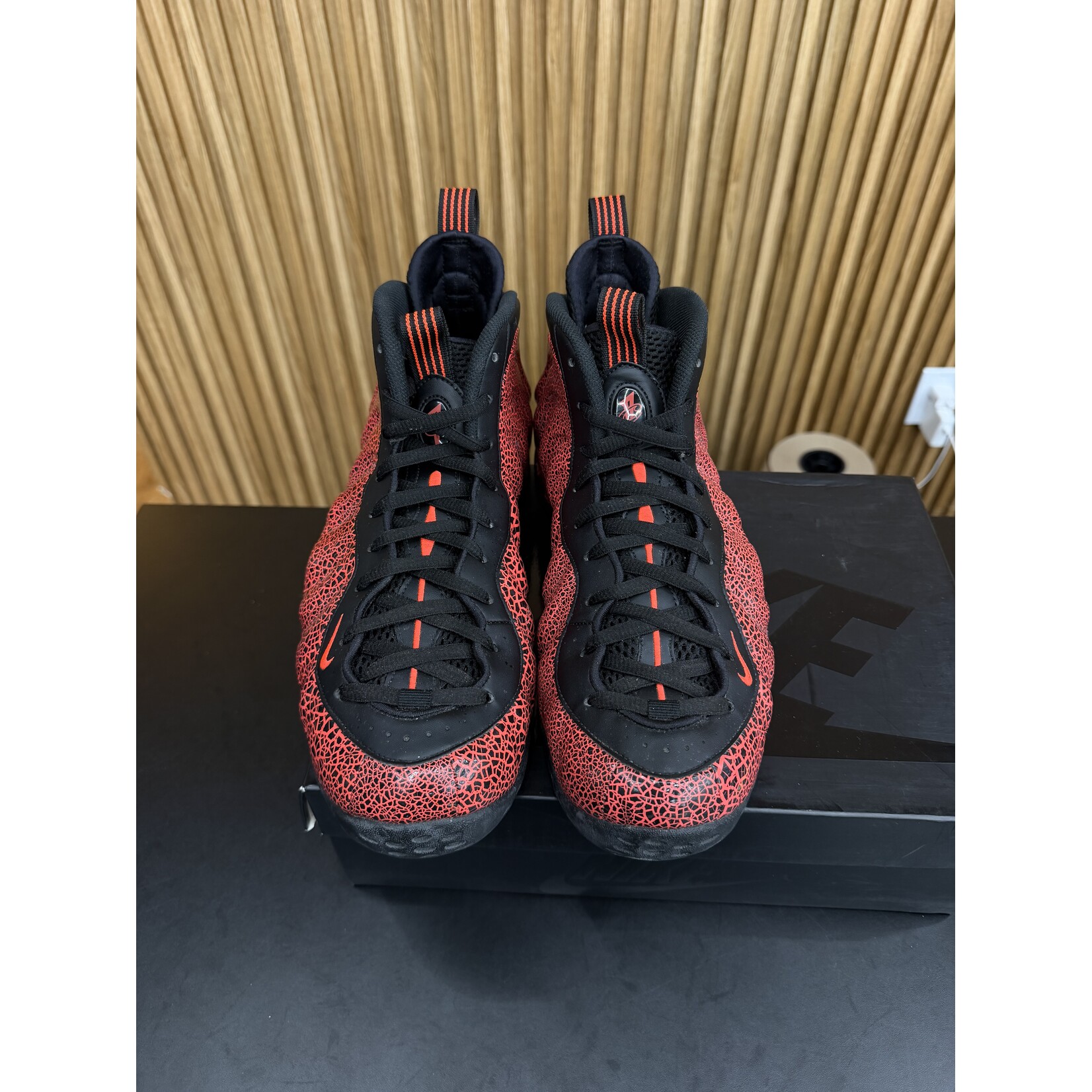 Nike Nike Air Foamposite One Cracked Lava Size 12, PREOWNED