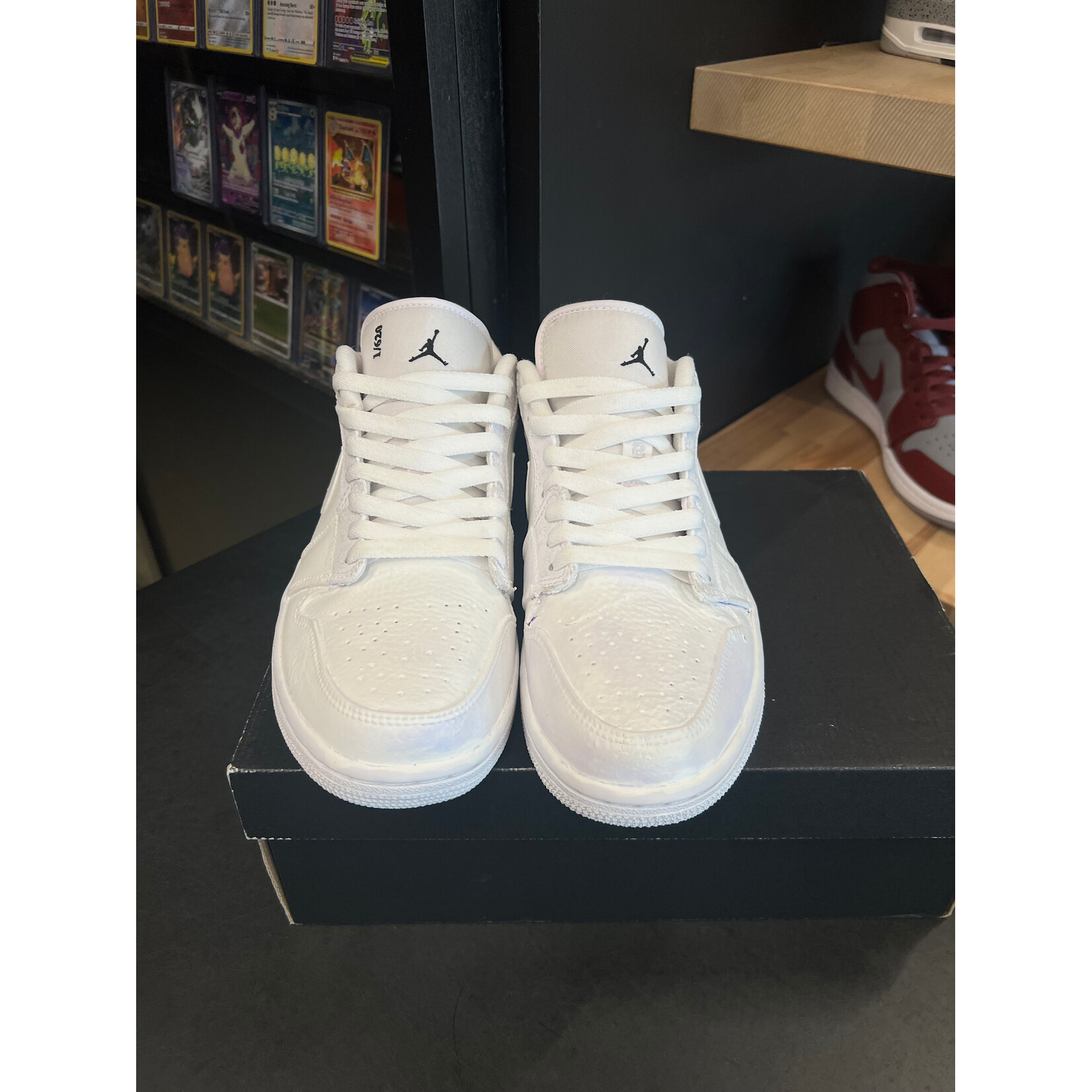 Jordan Jordan 1 Low White to Purple (JumpmanLA Exclusive)  Size 8.5, PREOWNED PADS