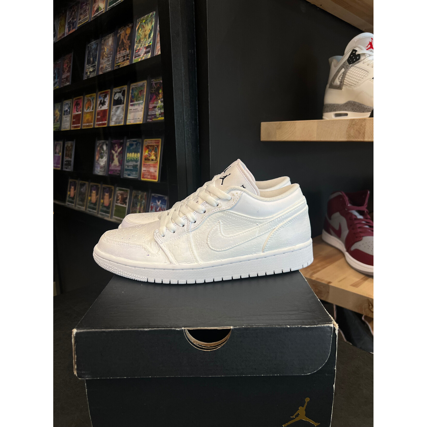 Jordan Jordan 1 Low White to Purple (JumpmanLA Exclusive)  Size 8.5, PREOWNED PADS