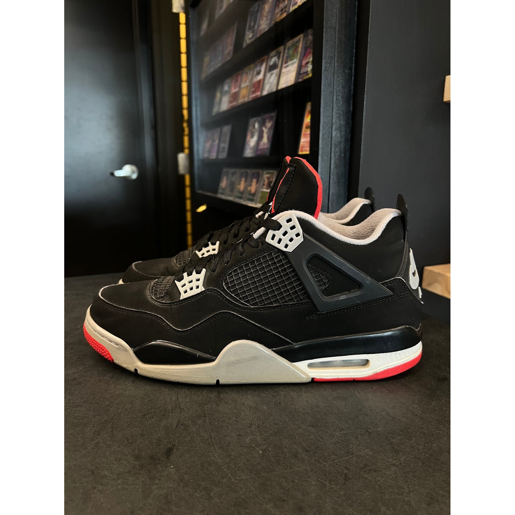 Jordan Jordan 4 Retro Bred (2019) Size 12, PREOWNED NO BOX
