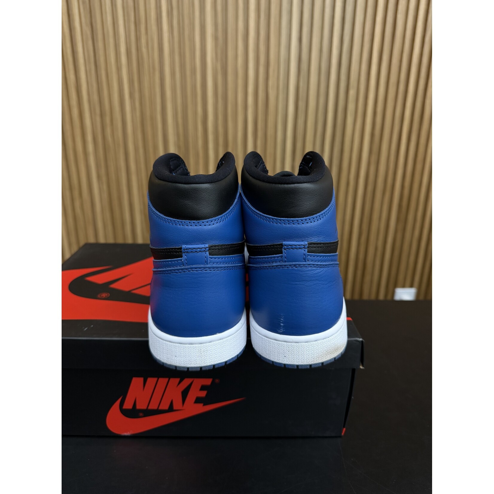 Jordan Jordan 1 Retro High OG Dark Marina Blue Size 11.5, PREOWNED
