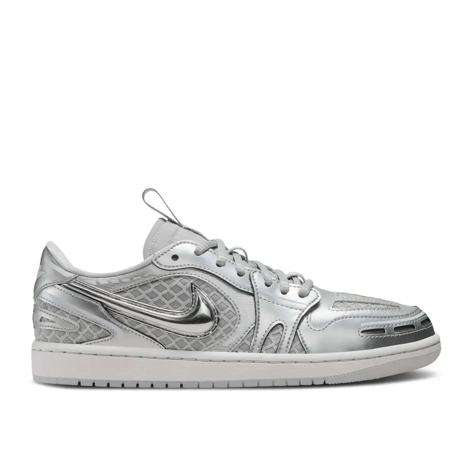 Jordan Jordan 1 Low Method of Make V3 Metallic Silver (Women's) Size 5.5W, PREOWNED NO BOX