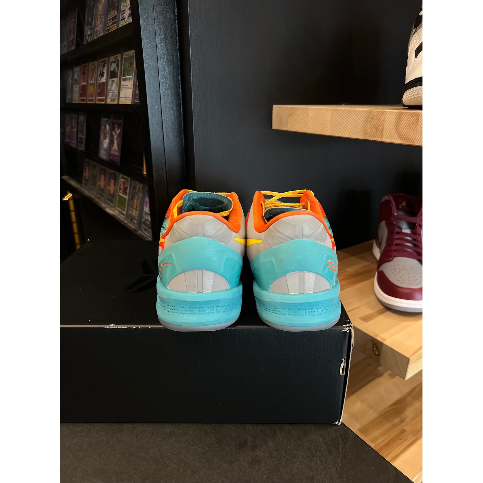 Nike Nike Kobe 8 Protro Venice Beach (2024) Size 9, PREOWNED