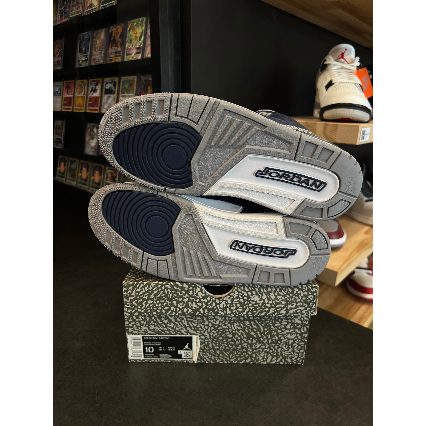 Jordan Jordan 3 Retro Georgetown (2021) Size 10, PREOWNED