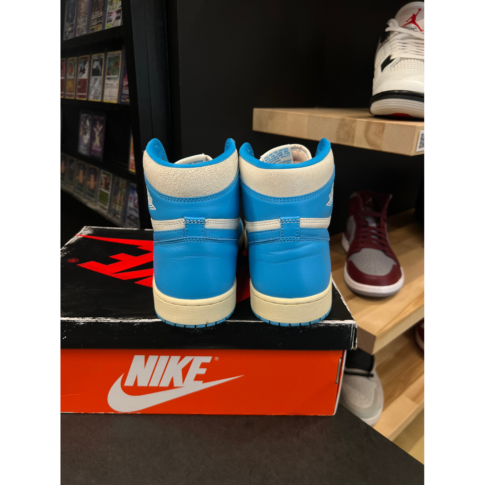 Jordan Jordan 1 Retro High OG UNC Reimagined Size 12, PREOWNED