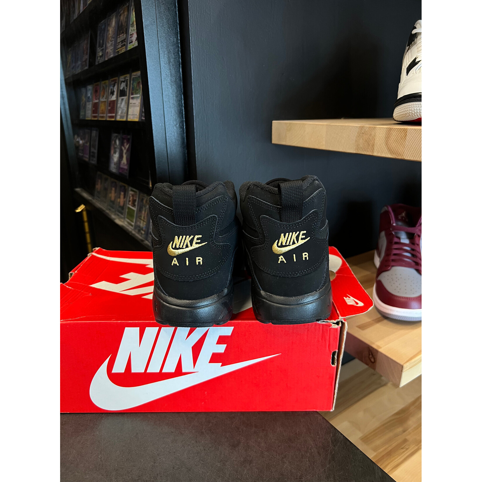 Nike Nike Air Diamond Turf Ravens (2025) Size 9.5, PREOWNED