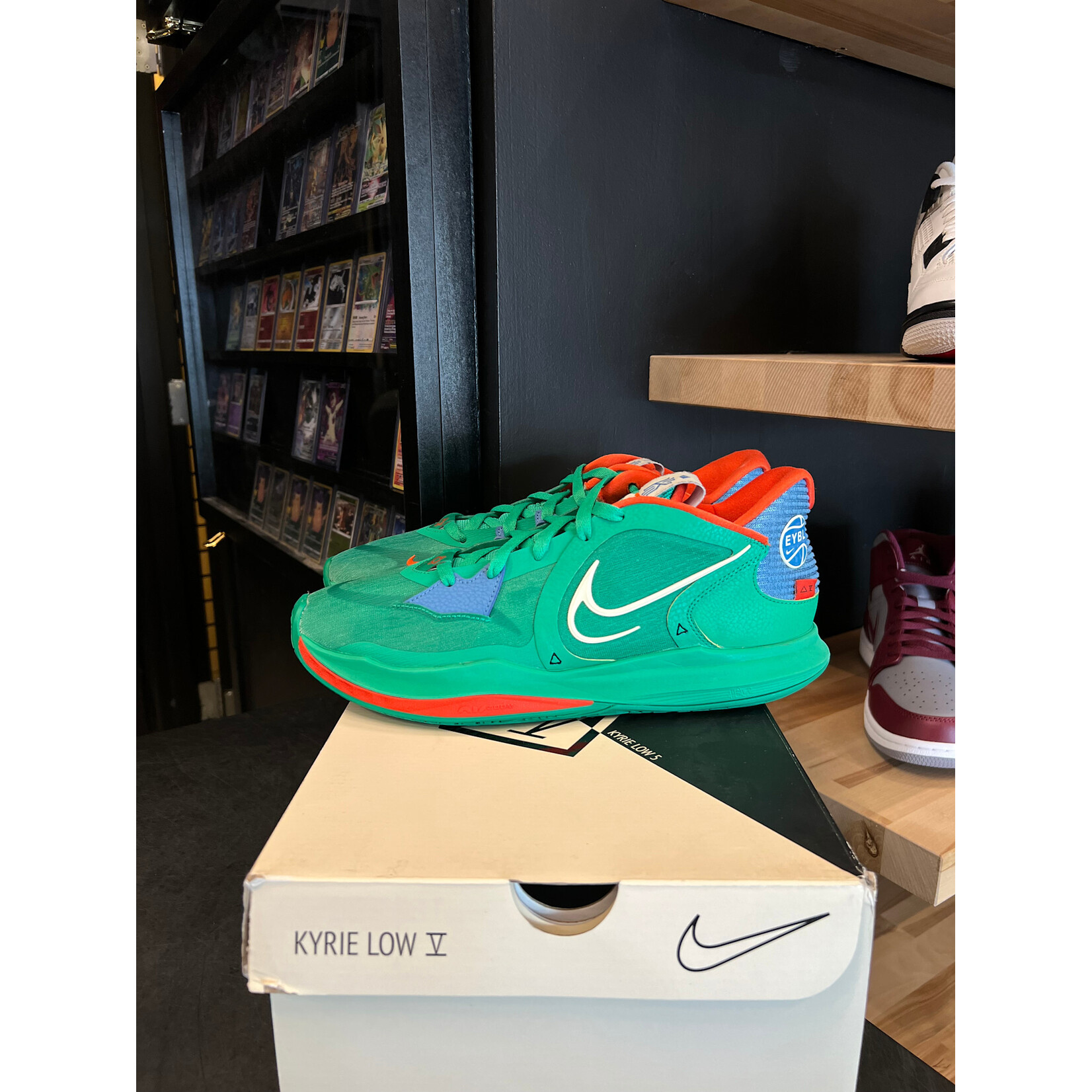 Nike Nike Kyrie 5 Low EYBL Size 11.5, PREOWNED
