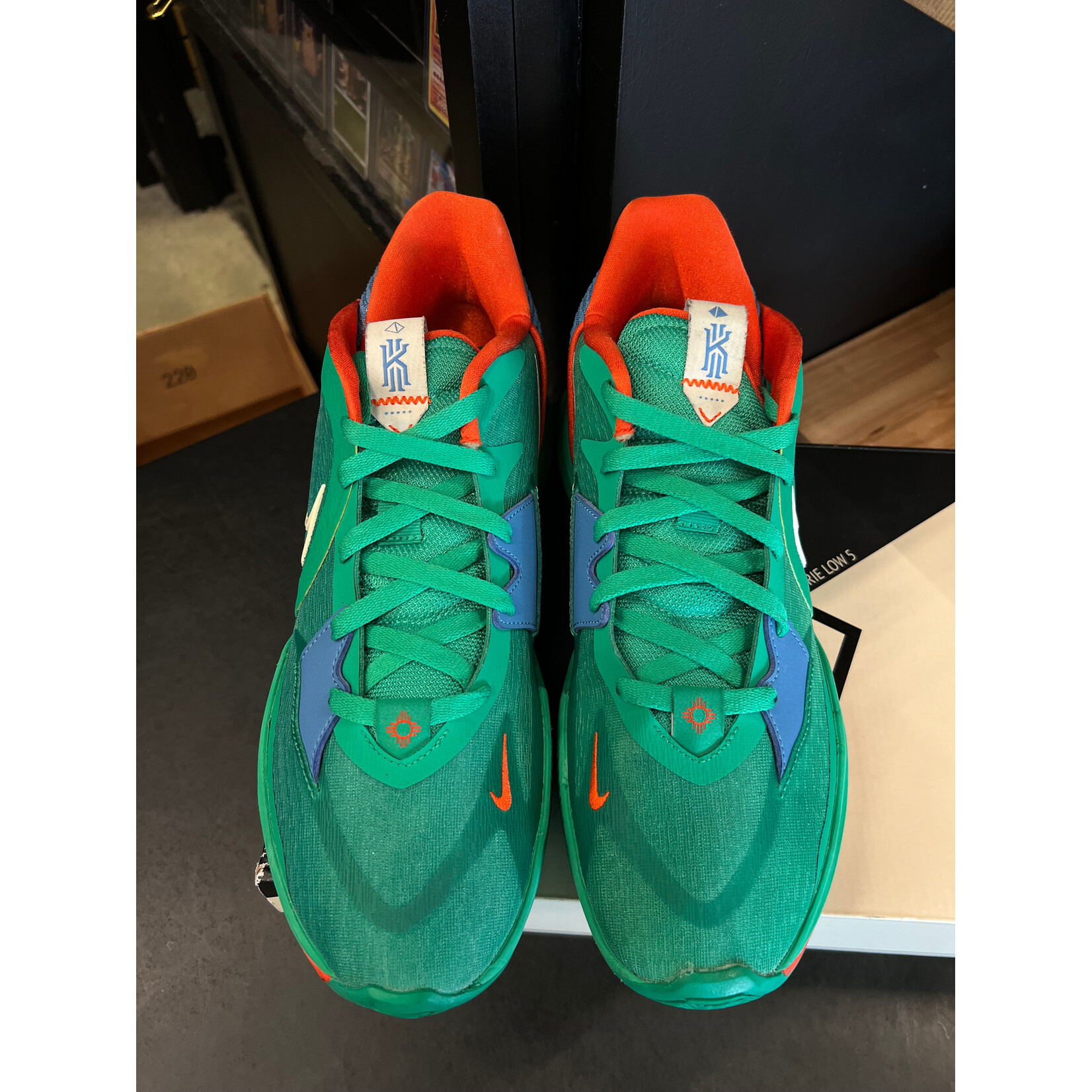 Nike Nike Kyrie 5 Low EYBL Size 11.5, PREOWNED