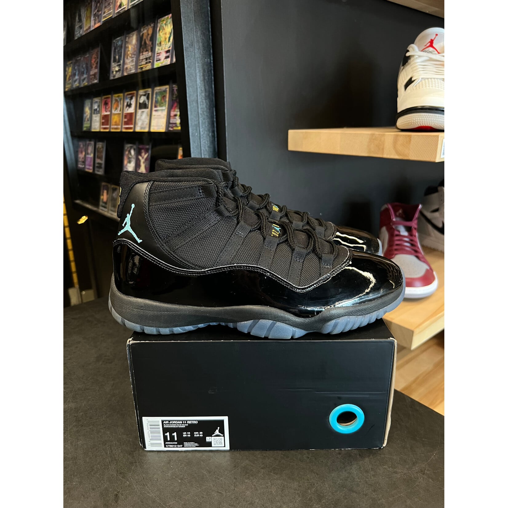 Jordan Jordan 11 Retro Gamma Blue (2025) Size 11, PREOWNED