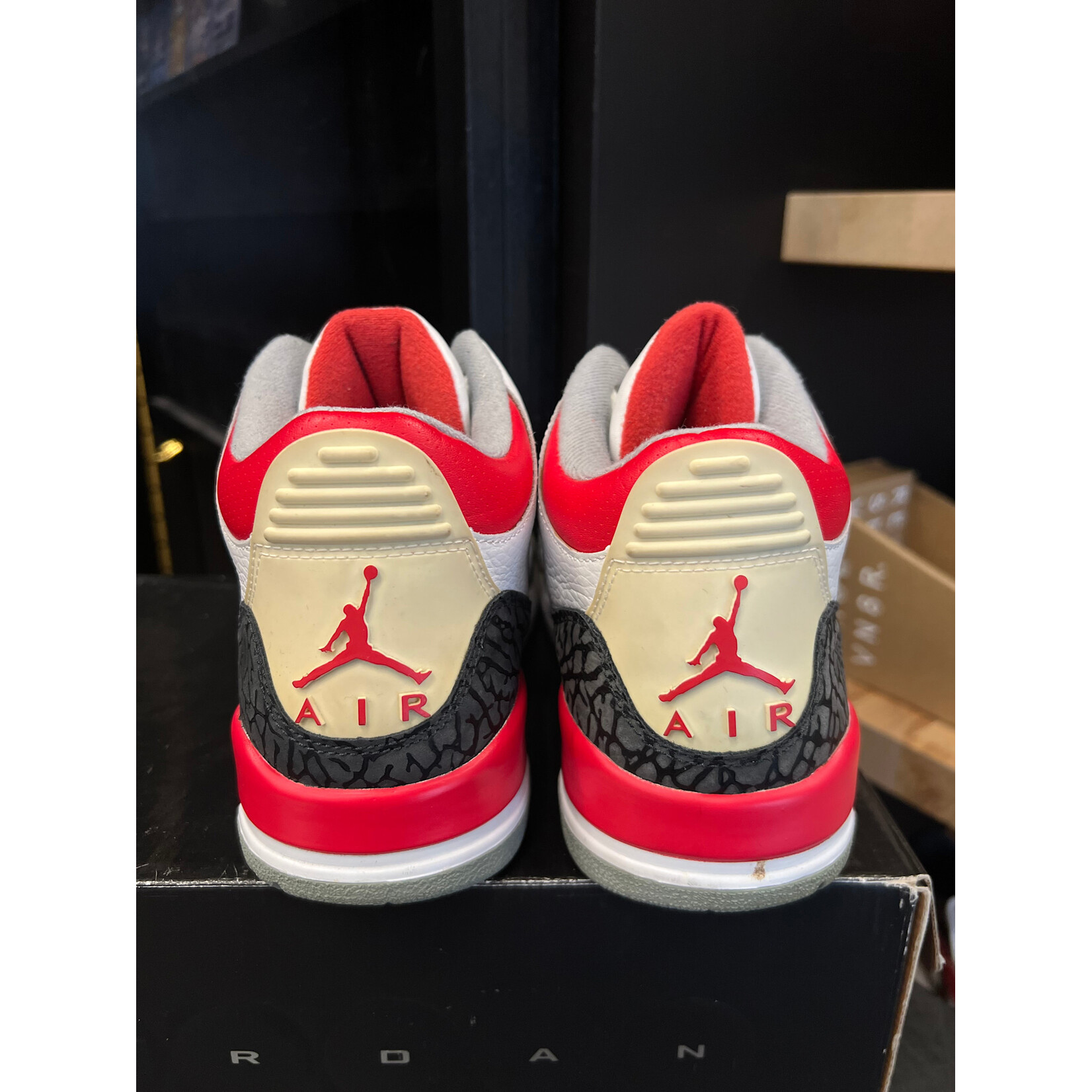 Jordan Jordan 3 Retro Fire Red (2007) Size 8.5, PREOWNED