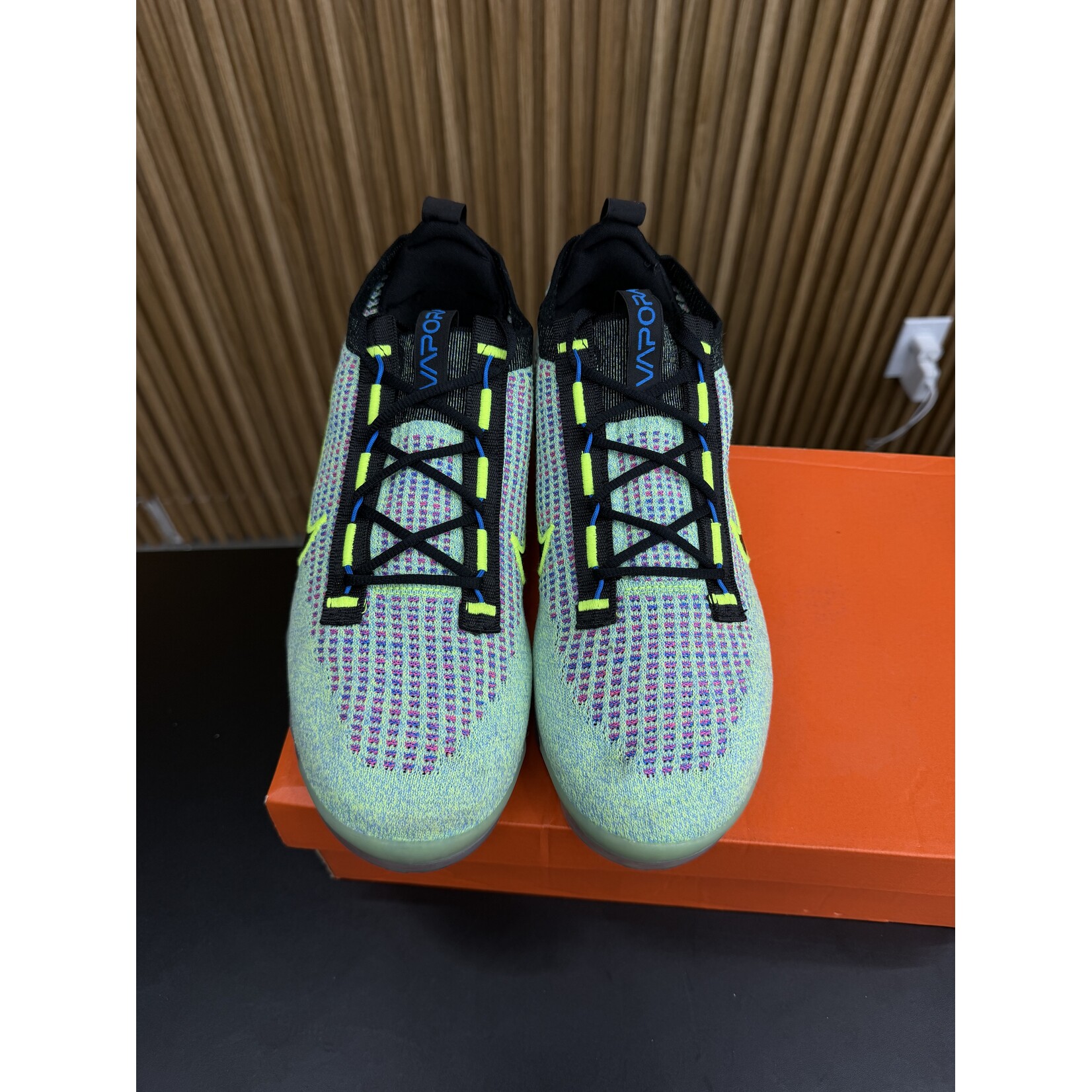 Nike Nike Air VaporMax 2021 Flyknit Next Nature Volt Photo Blue Size 11, PREOWNED