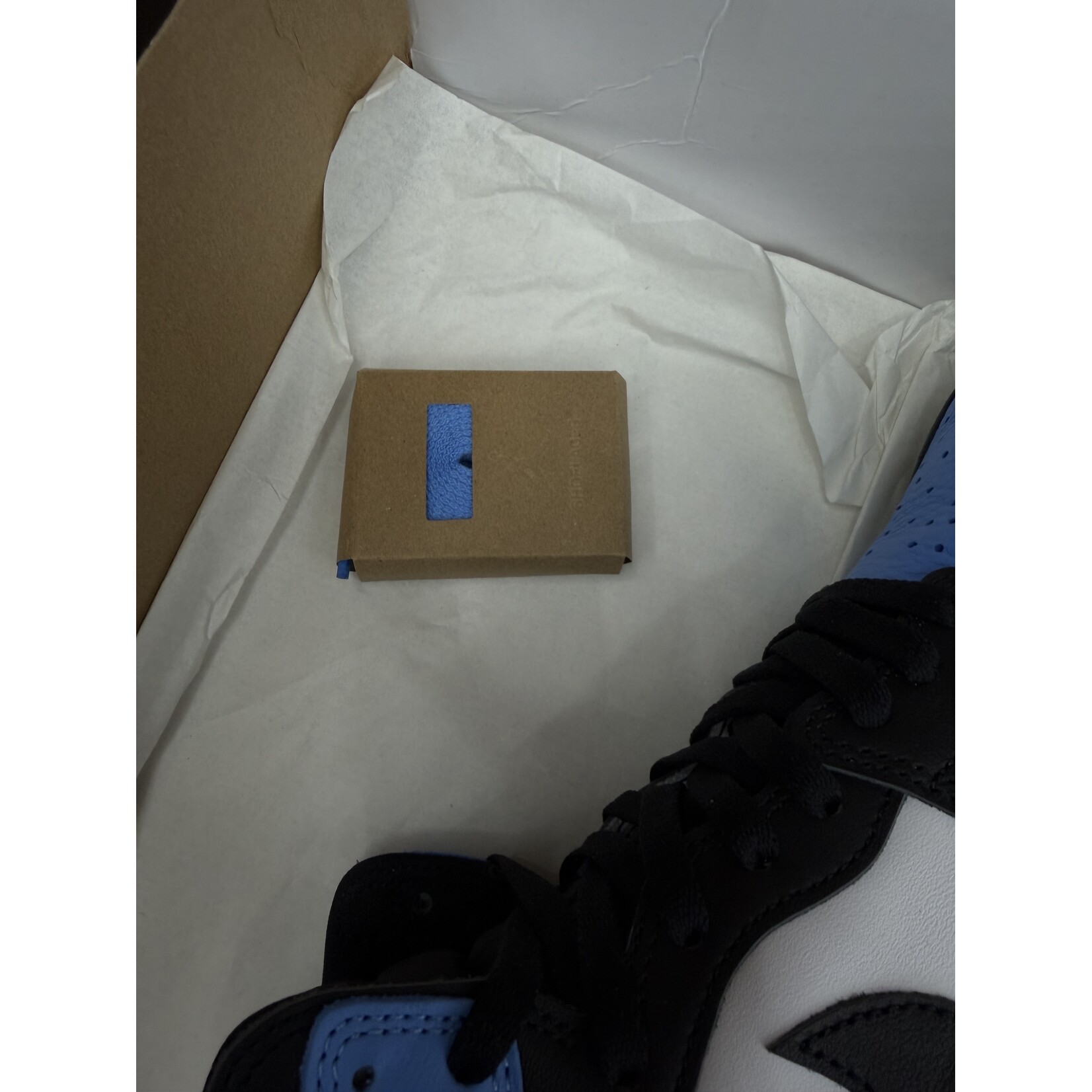 Jordan Jordan 1 Retro High OG UNC Toe Size 10, PREOWNED