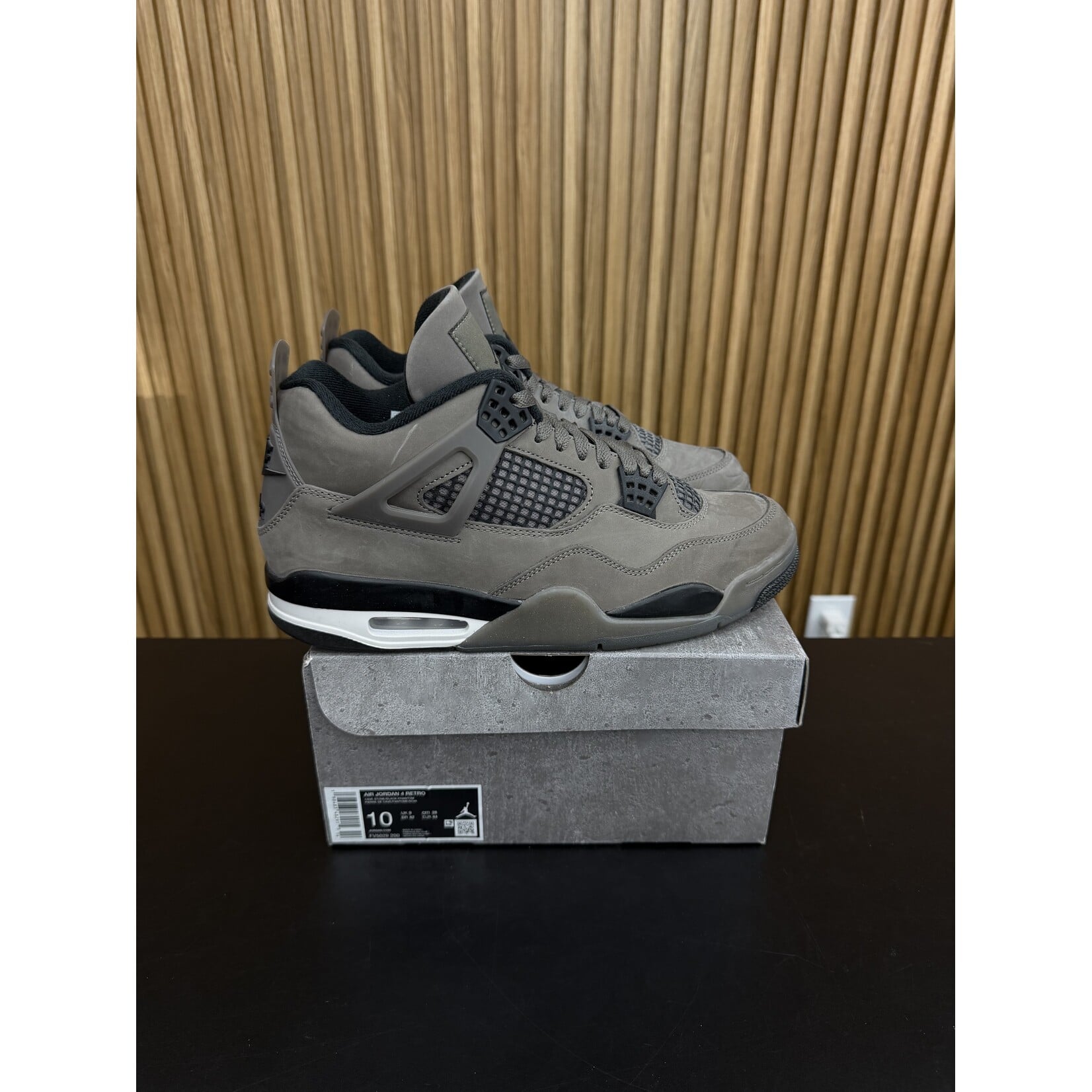 Jordan Jordan 4 Retro Cave Stone Size 10, PREOWNED