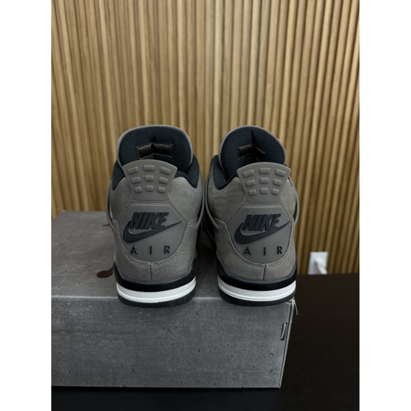 Jordan Jordan 4 Retro Cave Stone Size 10, PREOWNED