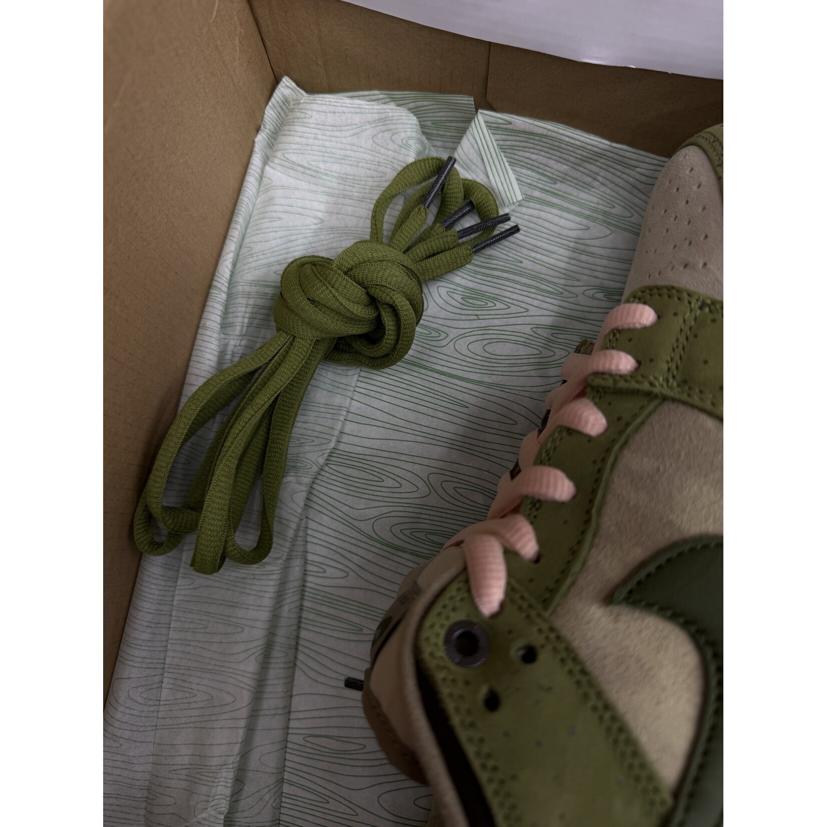 Nike Nike SB Dunk Low Yuto Horigome Matcha Size 10, PREOWNED