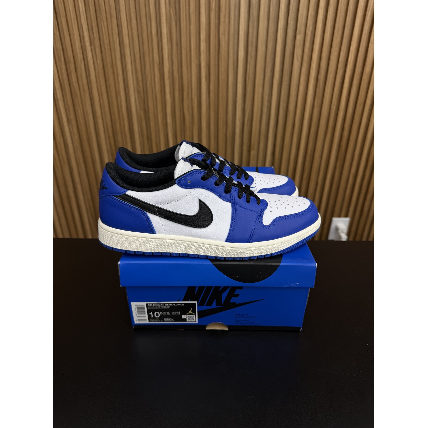 Jordan Jordan 1 Retro Low OG Game Royal Size 10.5, PREOWNED