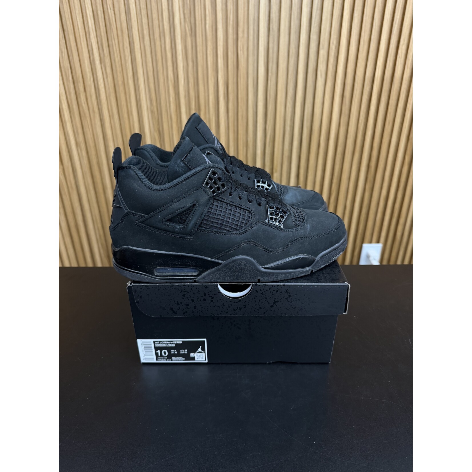 Jordan Jordan 4 Retro Black Cat (2025) Size 10, PREOWNED