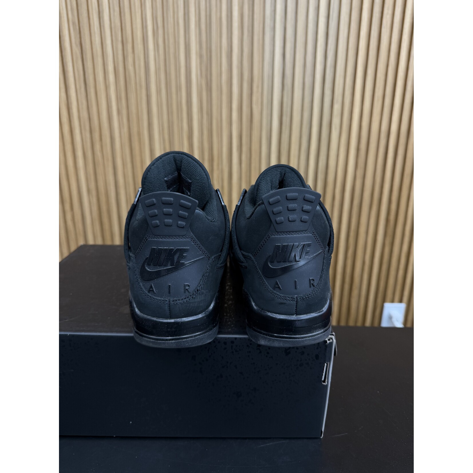 Jordan Jordan 4 Retro Black Cat (2025) Size 10, PREOWNED