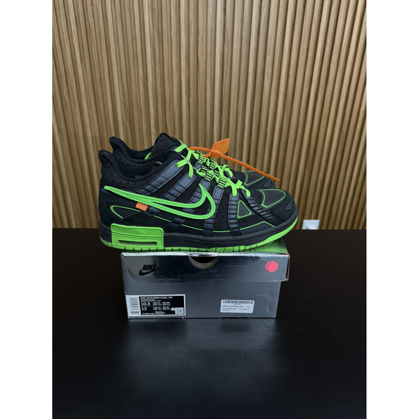 Nike Nike Air Rubber Dunk Off-White Green Strike Size 10.5, PREOWNED