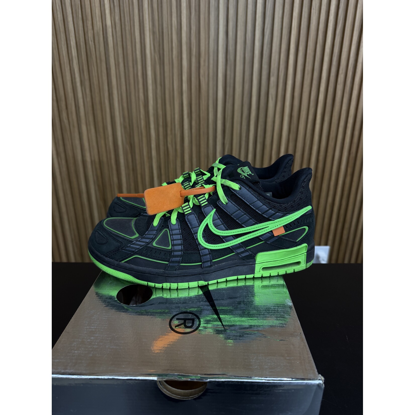 Nike Nike Air Rubber Dunk Off-White Green Strike Size 10.5, PREOWNED