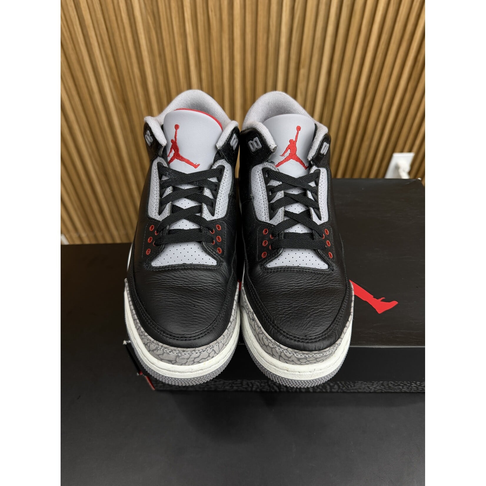 Jordan Jordan 3 Retro OG Black Cement (2024) Size 10, PREOWNED