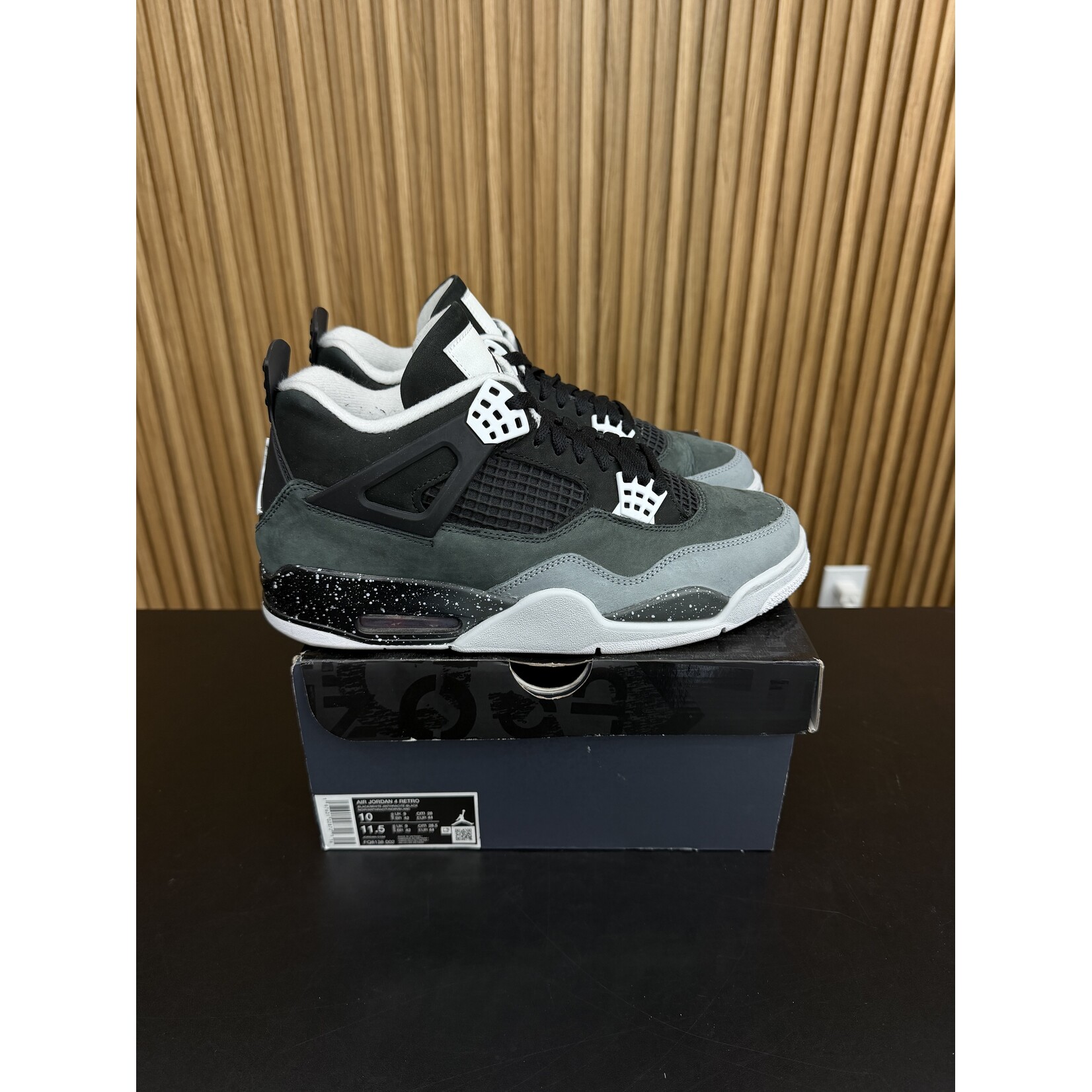 Jordan Jordan 4 Retro Fear (2024) Size 10, PREOWNED