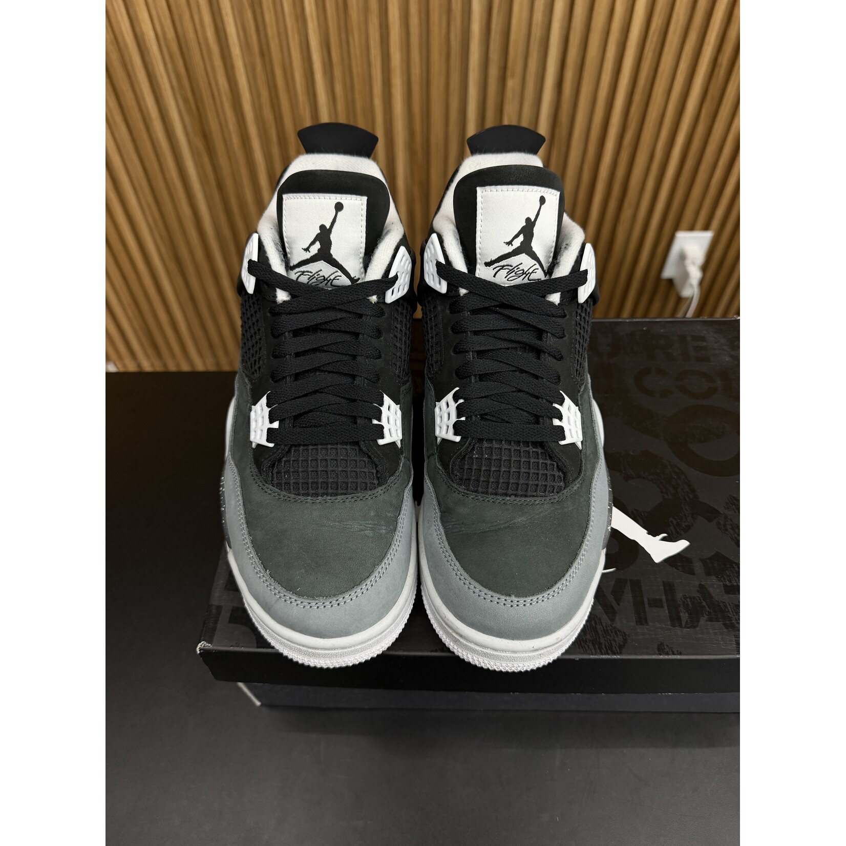 Jordan Jordan 4 Retro Fear (2024) Size 10, PREOWNED