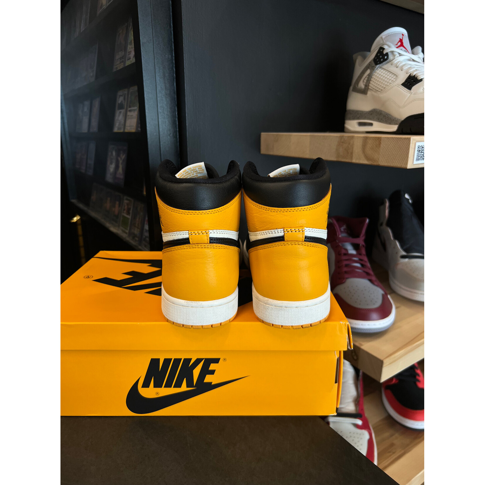 Jordan Jordan 1 Retro High OG Taxi Size 11, PREOWNED