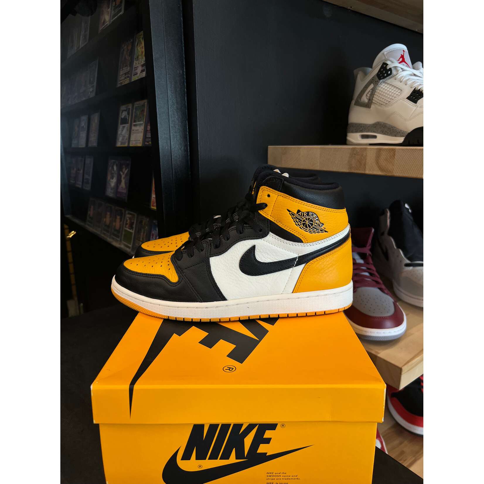 Jordan Jordan 1 Retro High OG Taxi Size 11, PREOWNED