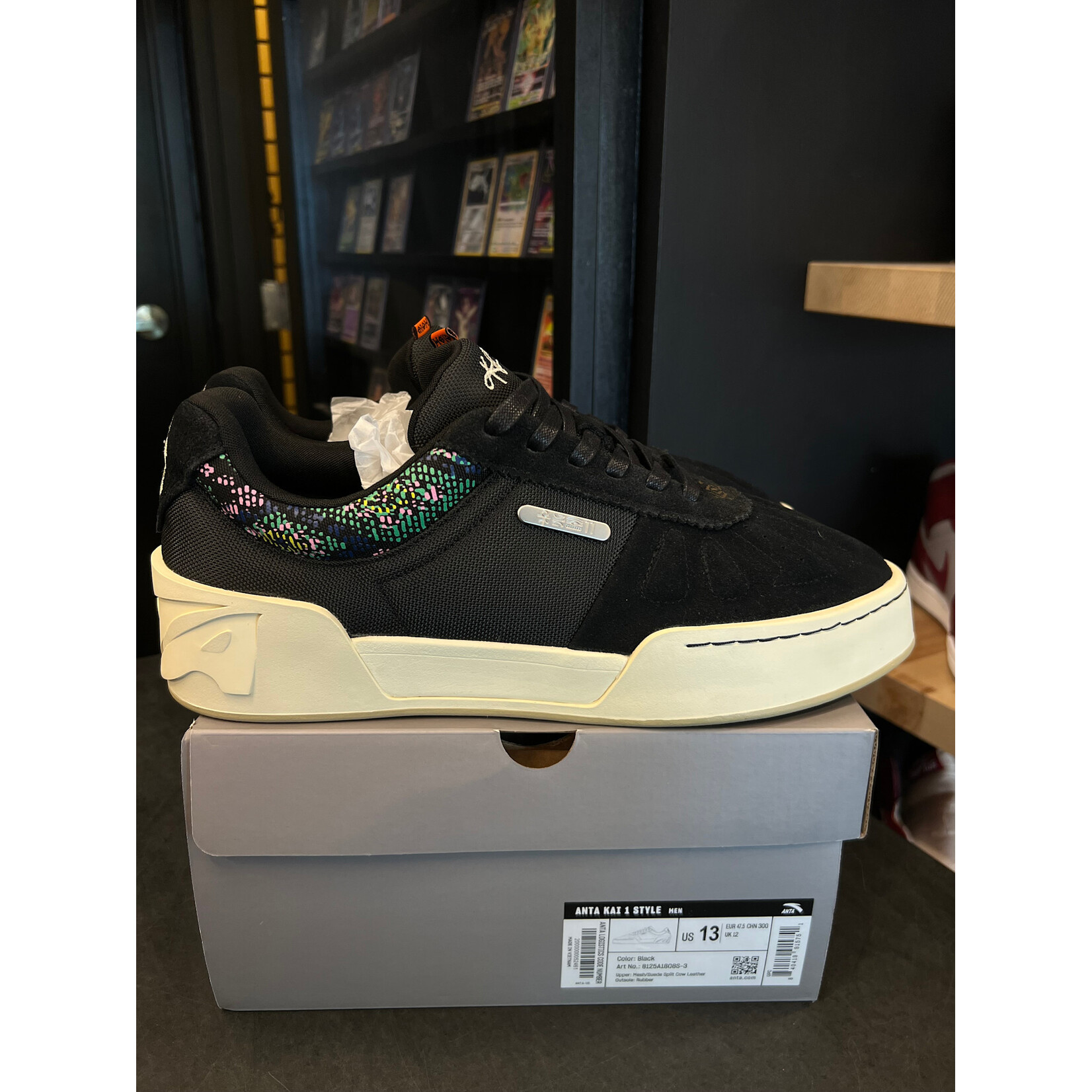 Anta Anta Kai Hélà Totem Size 13, PREOWNED