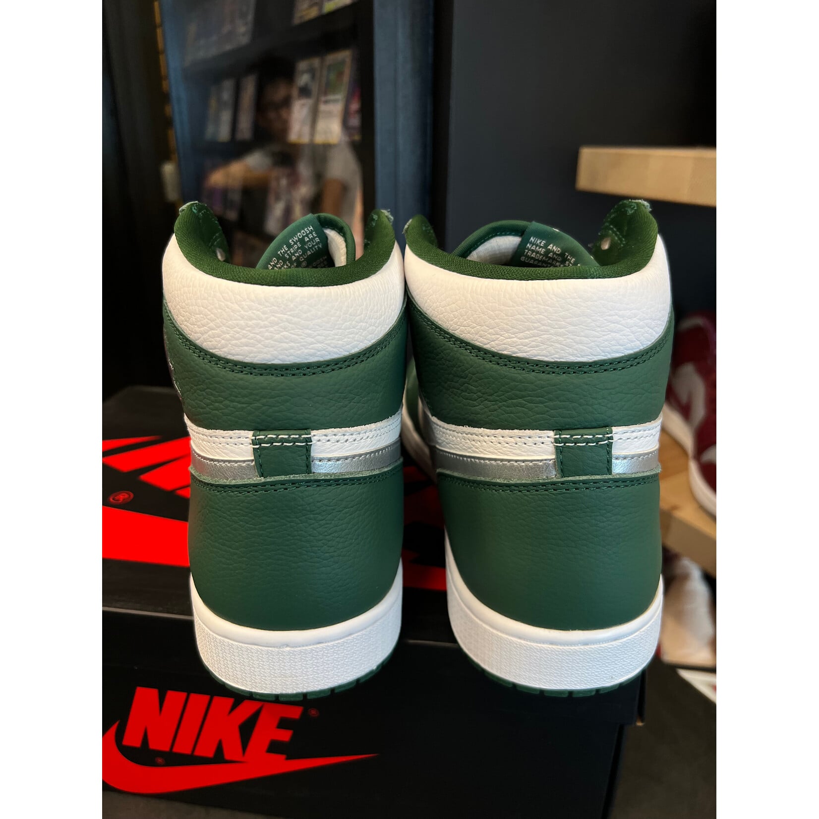 Jordan Jordan 1 Retro High OG Gorge Green Size 13, PREOWNED
