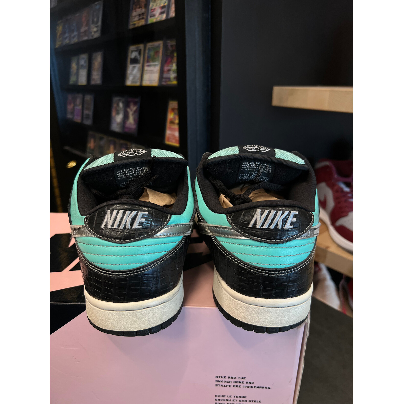 Jordan Nike SB Dunk Low Diamond Supply Co. Size 11.5, PREOWNED