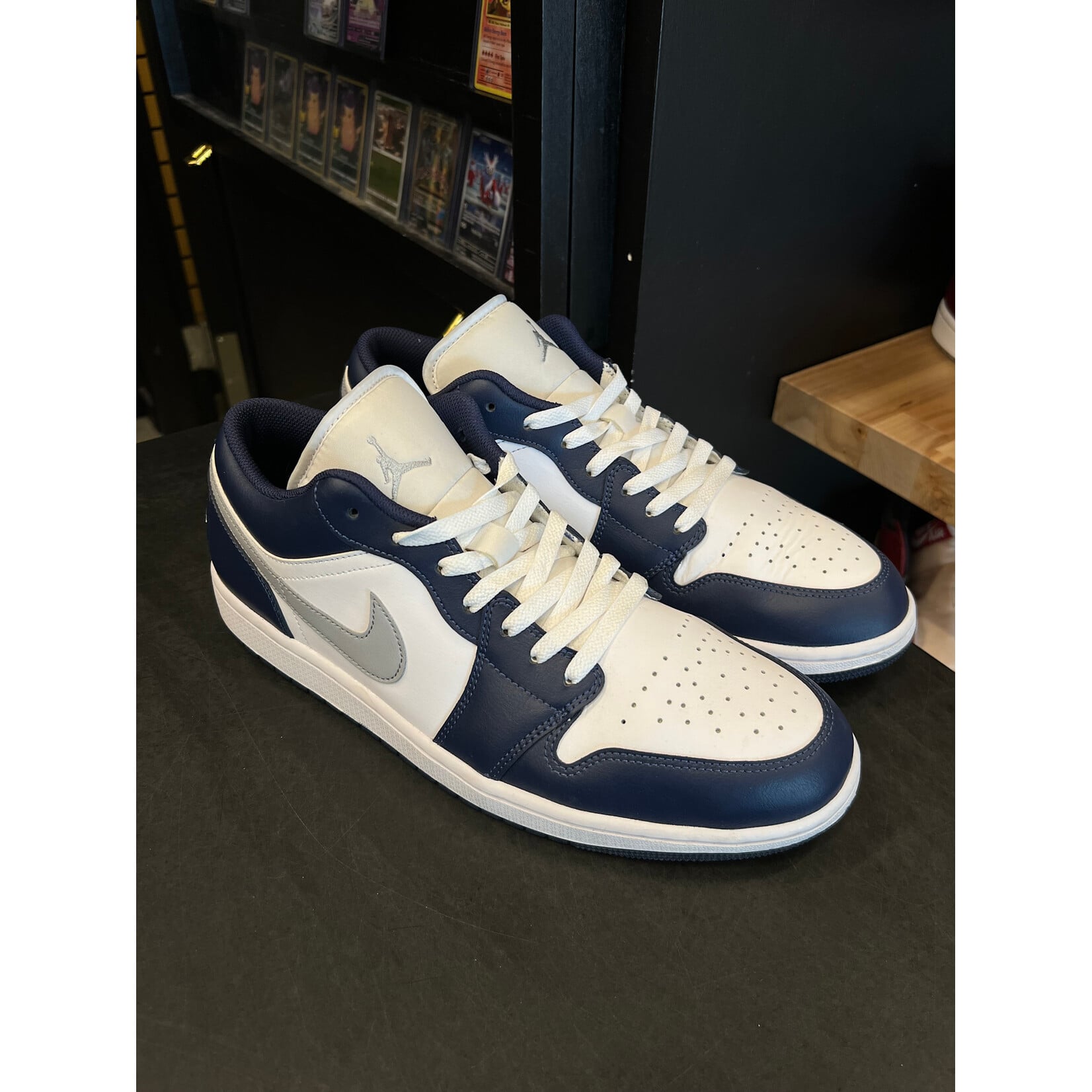 New Jordan 1 Low Wolf Grey Midnight Navy Size 13, PREOWNED NO BOX