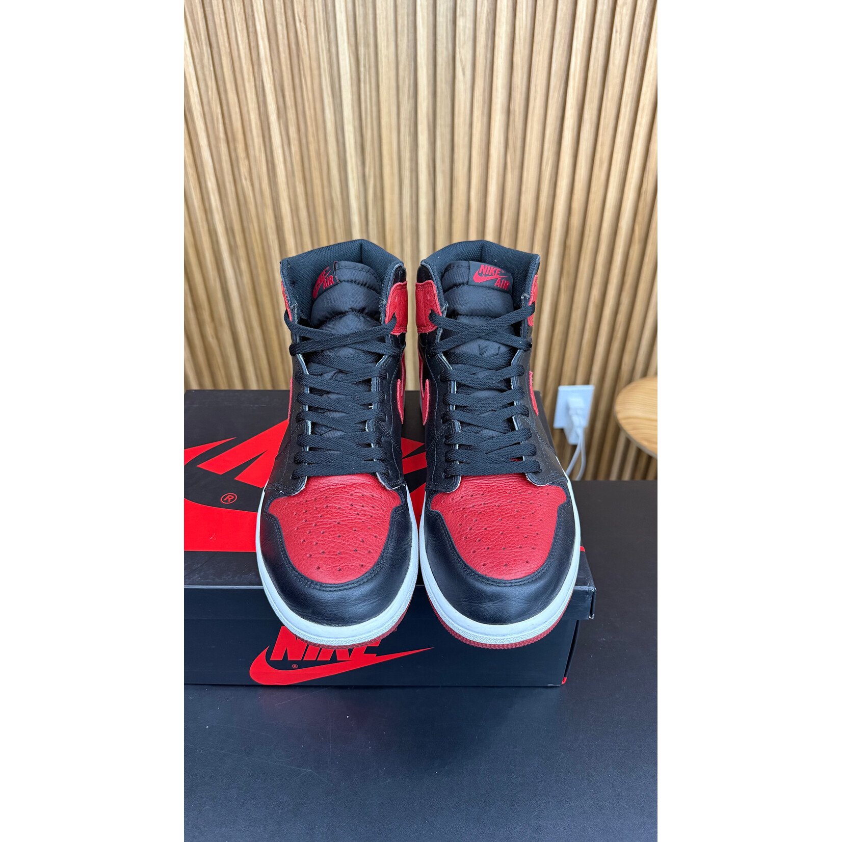 Jordan Jordan 1 Retro High Bred Banned (2016) Size 12, PREOWNED