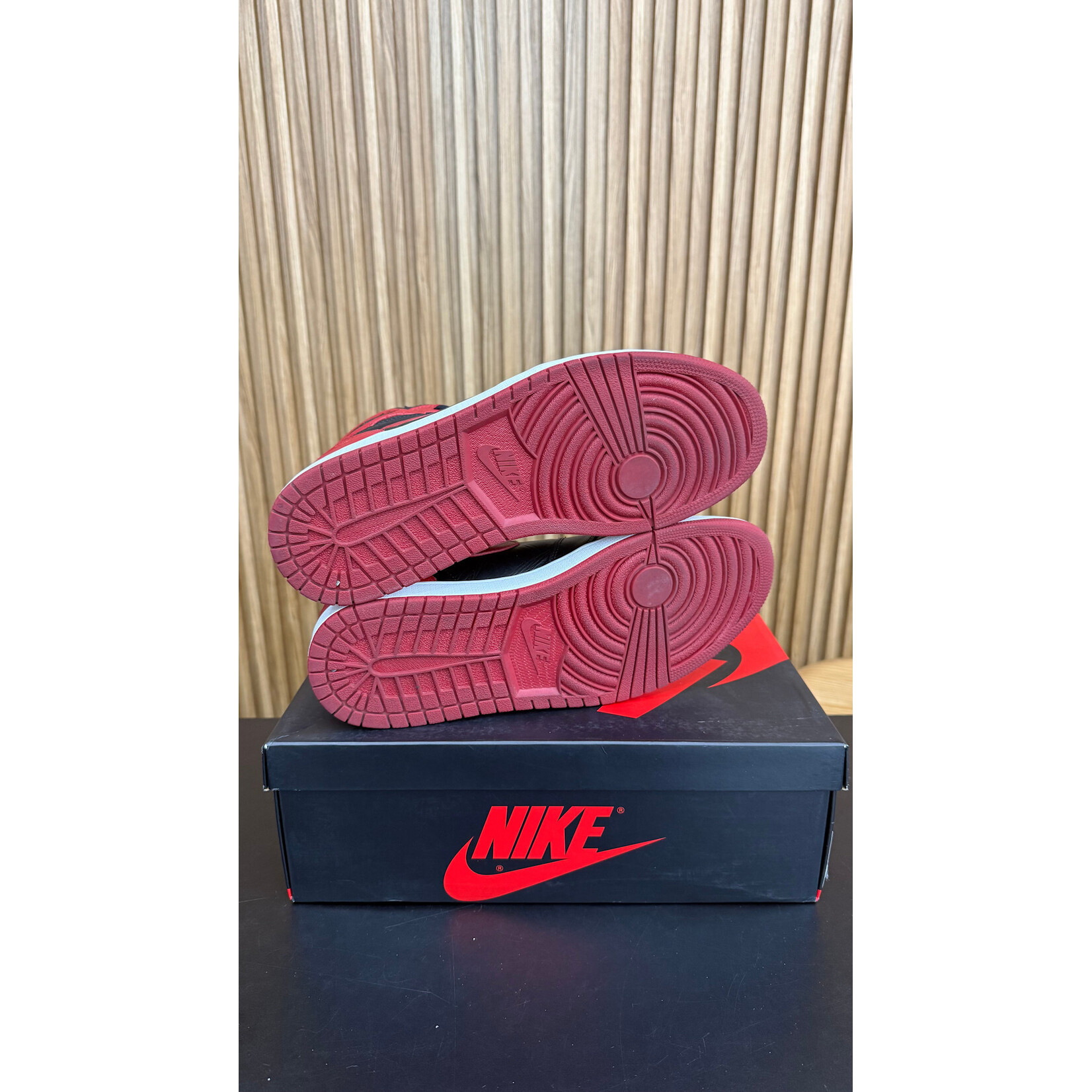 Jordan Jordan 1 Retro High Bred Banned (2016) Size 12, PREOWNED